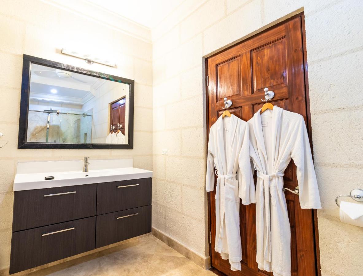 Sweetfield Manor Hotel Bridgetown Kültér fotó