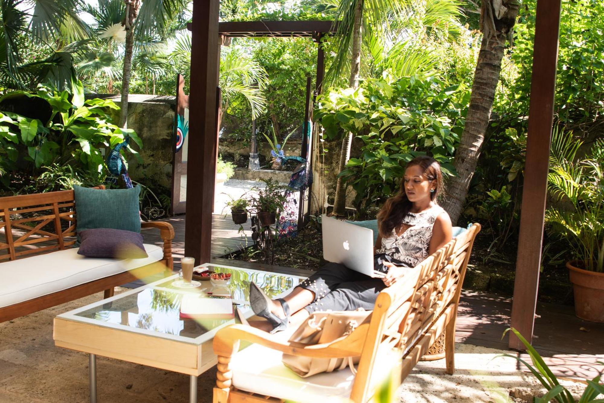 Sweetfield Manor Hotel Bridgetown Kültér fotó